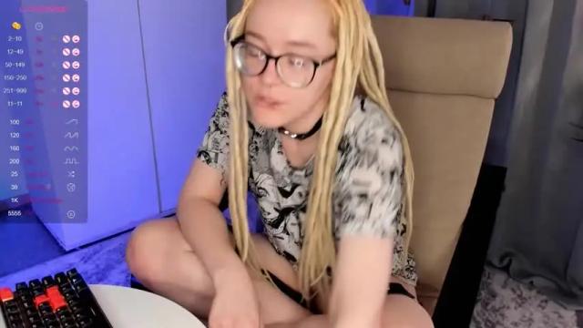 Image 8 of virinaheath Stream on Chaturbate on 16 months ago