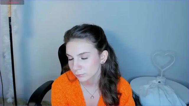 Image 7 of virinaheath Stream on Chaturbate on 22 months ago