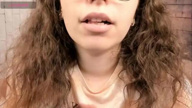 Image 2 of viscountesss Stream on Chaturbate on 16 months ago