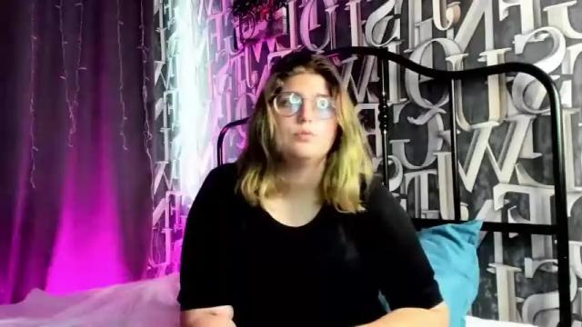 Image 4 of vishnya_cherry Stream on Chaturbate on 21 months ago