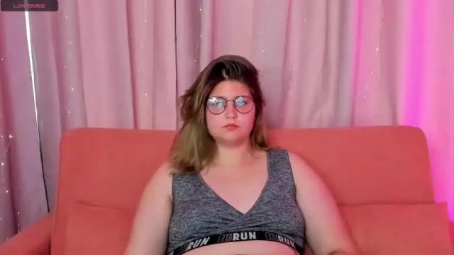 Image 6 of vishnya_cherry Stream on Chaturbate on 21 months ago