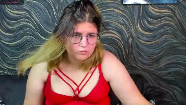 Image 11 of vishnya_cherry Stream on Chaturbate on 21 months ago