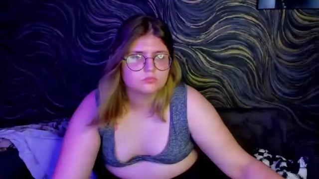 Image 7 of vishnya_cherry Stream on Chaturbate on 21 months ago