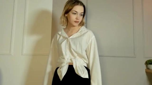 Image 10 of vita_the_gardemarine Stream on Chaturbate on 17 months ago