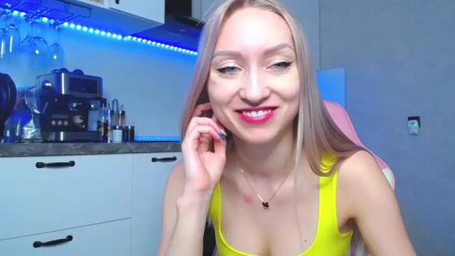 Image 12 of vitaburito Stream on Chaturbate on 17 months ago