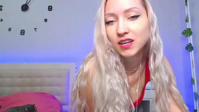 Image 12 of vitaburito Stream on Chaturbate on 17 months ago