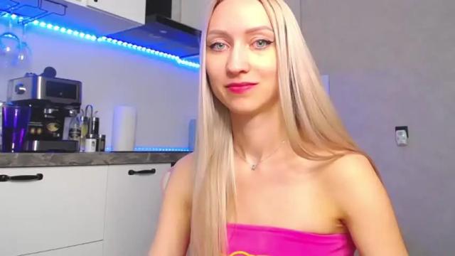 Image 12 of vitaburito Stream on Chaturbate on 16 months ago