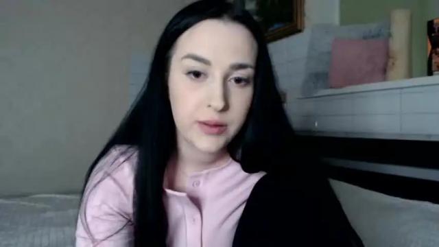 Image 6 of vitalina_freedom Stream on Chaturbate on 13 months ago