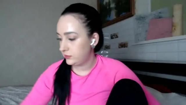 Image 4 of vitalina_freedom Stream on Chaturbate on 13 months ago