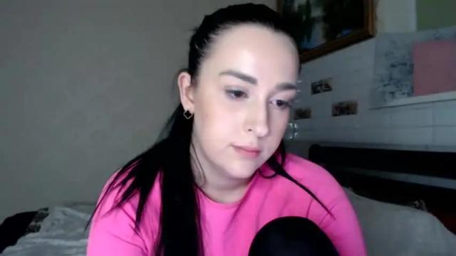 Image 2 of vitalina_freedom Stream on Chaturbate on 13 months ago