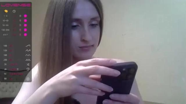 Image 8 of vitaminka_kiss97 Stream on Chaturbate on 16 months ago