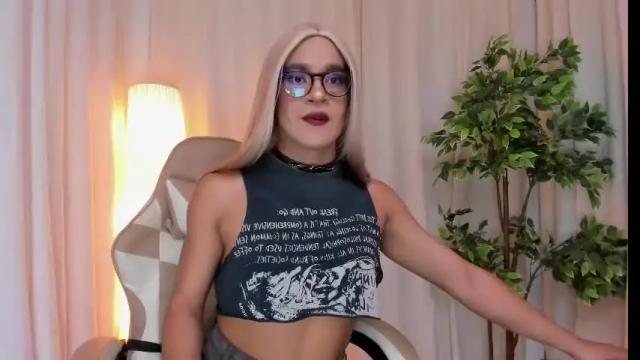 Image 6 of vitta_alfayed Stream on Chaturbate on 3 days ago