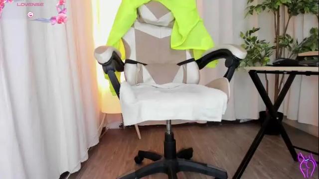 Thumbnail 3, vitta_alfayed's Stream at Chaturbate, 1 month ago