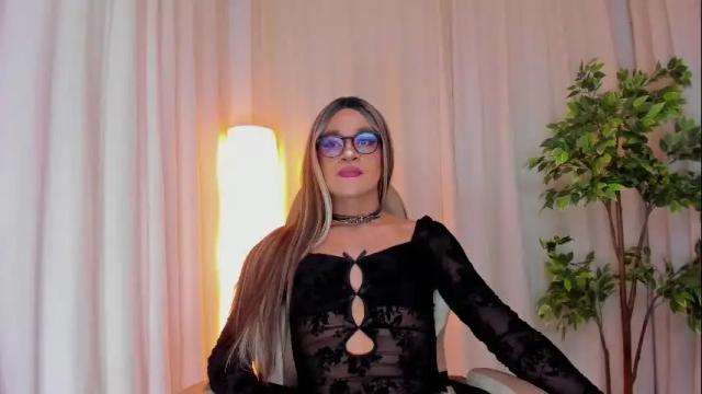 Image 10 of vitta_alfayed Stream on Chaturbate on 26 days ago