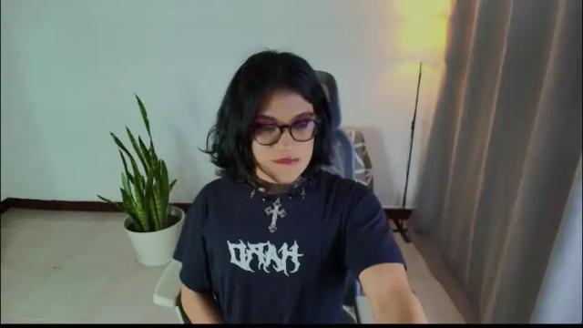 Image 2 of vitta_alfayed Stream on Chaturbate on 8 days ago