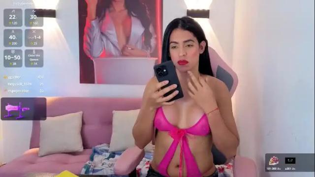 Image 4 of vittoria_lombardi07 Stream on Chaturbate on 29 days ago