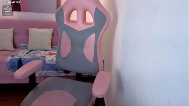 Image 2 of vittoria_lombardi07 Stream on Chaturbate on 26 days ago