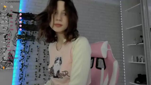 Image 8 of vivalaplutofucku Stream on Chaturbate on 14 months ago