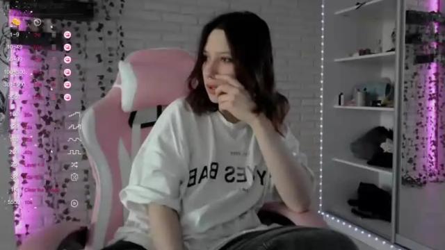 Image 12 of vivalaplutofucku Stream on Chaturbate on 14 months ago