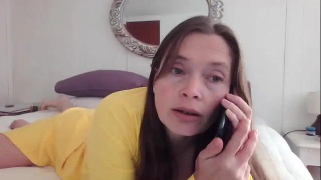 Image 3 of vivi_bee Stream on Chaturbate on 3 months ago