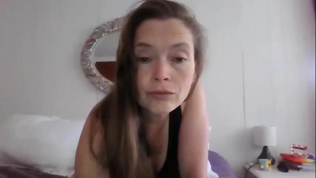 Image 11 of vivi_bee Stream on Chaturbate on 2 months ago