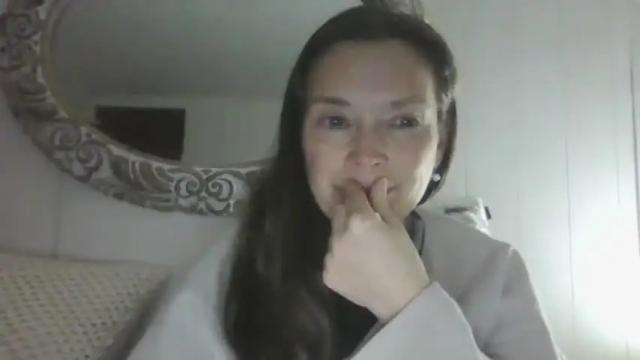 Image 3 of vivi_bee Stream on Chaturbate on 17 days ago