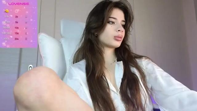 Thumbnail 1, vivian_diamond's Stream at Chaturbate, 21 months ago