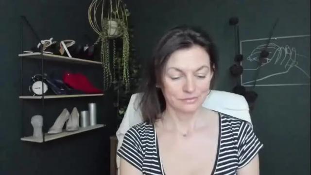 Image 10 of vivian_dream Stream on Chaturbate on 1 month ago