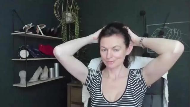 Image 7 of vivian_dream Stream on Chaturbate on 1 month ago