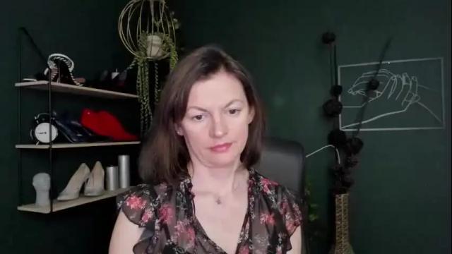 Image 2 of vivian_dream Stream on Chaturbate on 1 month ago