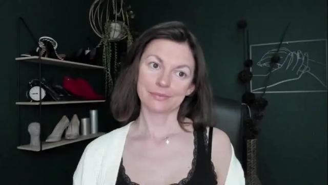 Image 10 of vivian_dream Stream on Chaturbate on 1 month ago