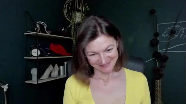 Image 11 of vivian_dream Stream on Chaturbate on 1 month ago