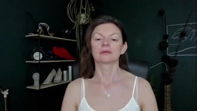 Image 6 of vivian_dream Stream on Chaturbate on 1 month ago