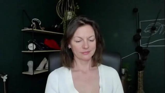 Image 10 of vivian_dream Stream on Chaturbate on 1 month ago