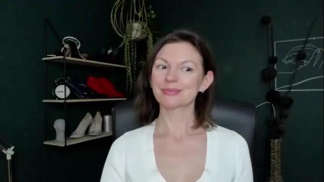 Image 2 of vivian_dream Stream on Chaturbate on 1 month ago