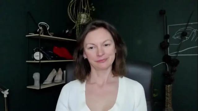 Image 7 of vivian_dream Stream on Chaturbate on 1 month ago