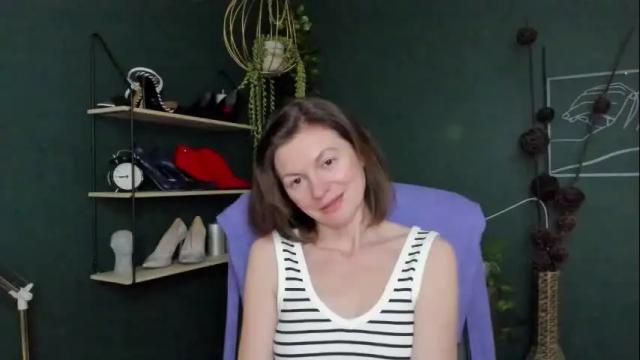 Image 11 of vivian_dream Stream on Chaturbate on 1 month ago