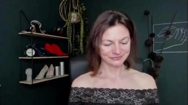Image 10 of vivian_dream Stream on Chaturbate on 1 month ago