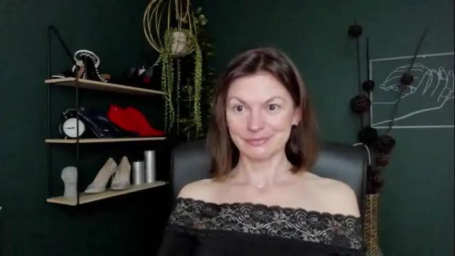 Image 12 of vivian_dream Stream on Chaturbate on 1 month ago