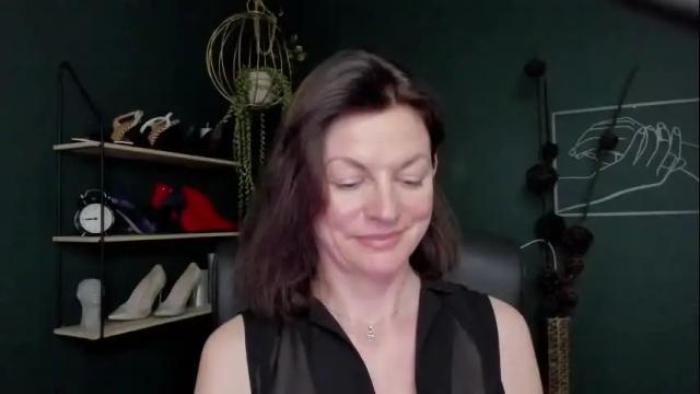 Image 2 of vivian_dream Stream on Chaturbate on 23 days ago