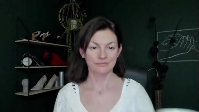 Image 3 of vivian_dream Stream on Chaturbate on 22 days ago