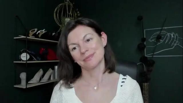 Image 7 of vivian_dream Stream on Chaturbate on 22 days ago
