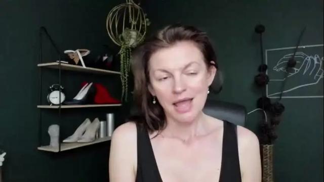 Image 7 of vivian_dream Stream on Chaturbate on 2 days ago