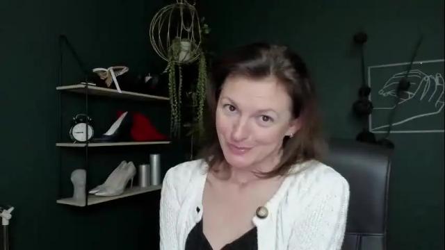 Image 12 of vivian_dream Stream on Chaturbate on 1 day ago
