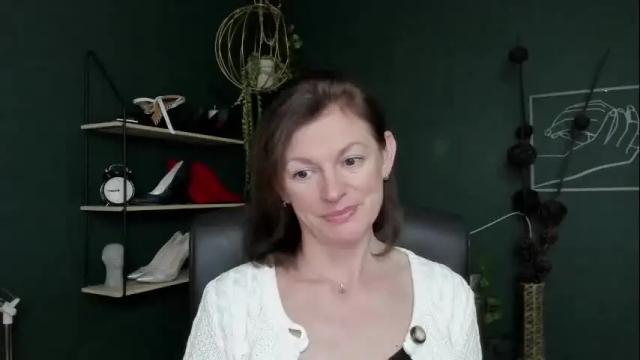 Image 4 of vivian_dream Stream on Chaturbate on 1 day ago