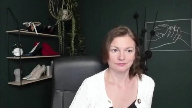 Image 3 of vivian_dream Stream on Chaturbate on 2 months ago