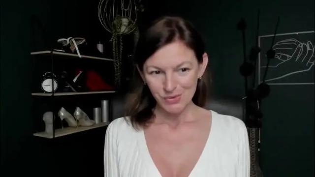 Image 2 of vivian_dream Stream on Chaturbate on 2 months ago