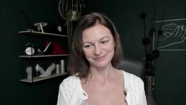 Image 2 of vivian_dream Stream on Chaturbate on 2 months ago
