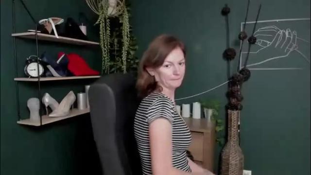 Image 12 of vivian_dream Stream on Chaturbate on 1 month ago