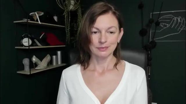 Image 11 of vivian_dream Stream on Chaturbate on 1 month ago